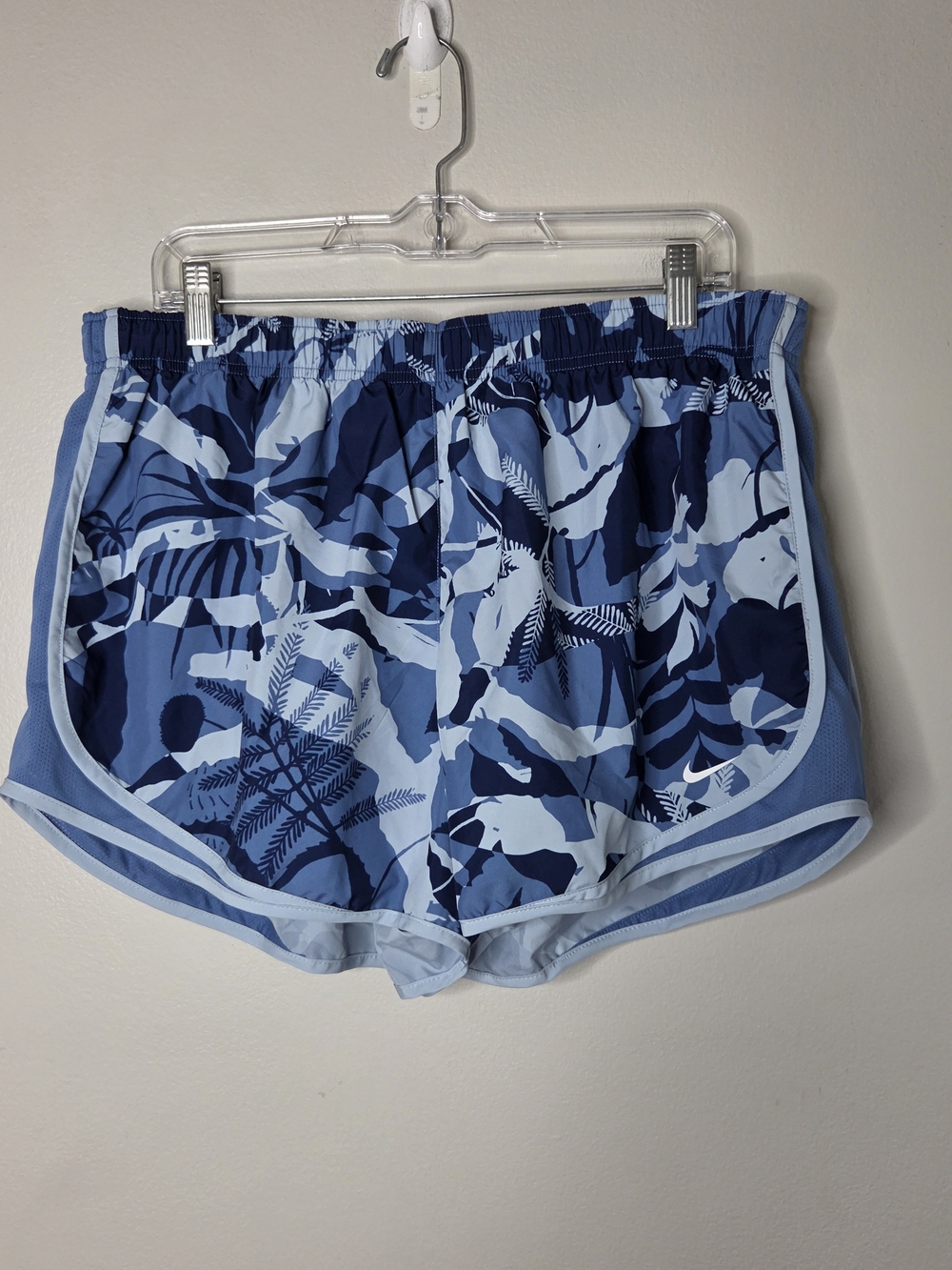 Nike Tempo Light Blue Botanical Print Women's Running Shorts
